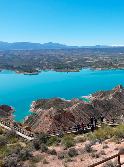 carcavas negratin 1 - Cárcavas del Negratín (Mirador GCVNG Negratín) - Geoparque de Granada