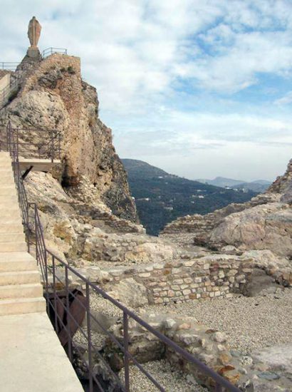 castillo castril despues9 410x550 - Yacimiento visitable Castillo de Castril - Geoparque de Granada