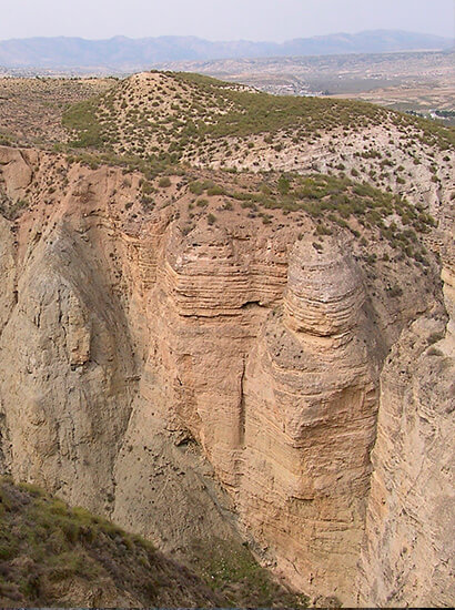 falla baza 1 - Baza Fault (Cañada Gallego) - Geoparque de Granada