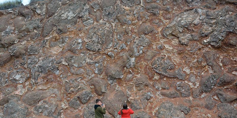 lavas alamedilla 800x400 - Pillow lavas of Alamedilla - Geoparque de Granada