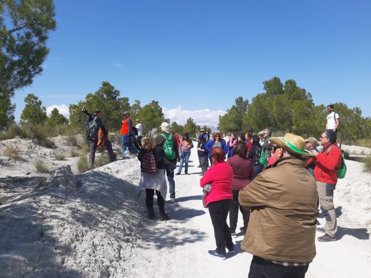 DIA CAMPO 02 2019 03 30 at 14.40.54 750x563 - Educación y participación ambiental en el Geoparque de Granada, un objetivo para todos los públicos. - Geoparque de Granada