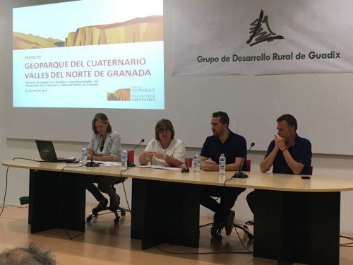 IMG20180621WA0003 - Los municipios involucrados en el proyecto de Geoparque evalúan en Guadix la marcha de la candidatura - Geoparque de Granada