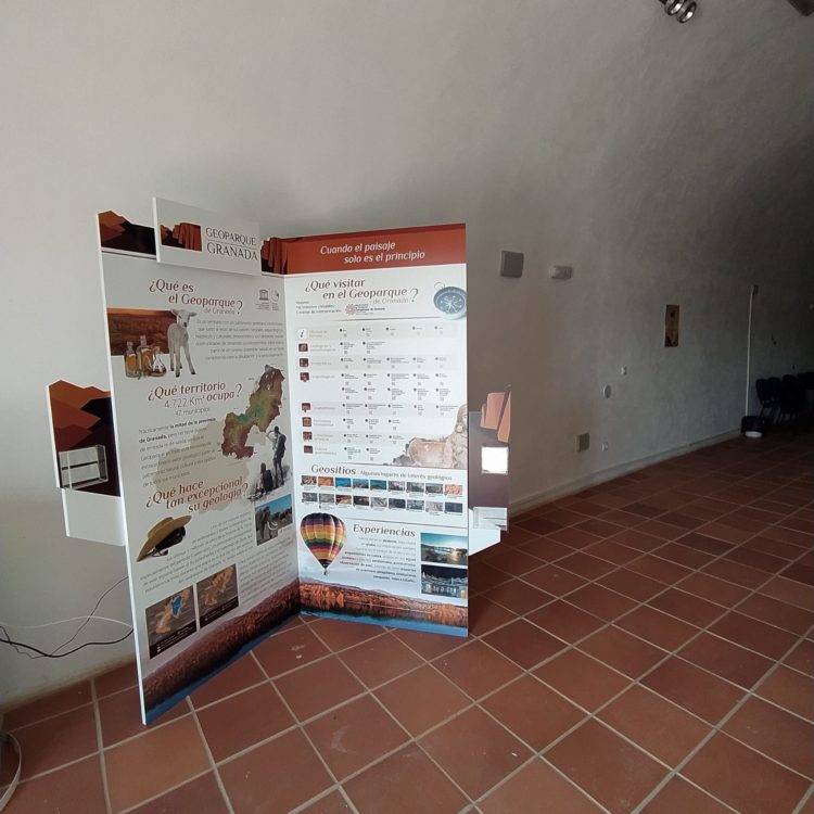 Rincón Geoparque Beas de Guadix - El Geoparque instala espacios de promoción en 36 centros de interpretación y puntos de información turística del territorio - Geoparque de Granada