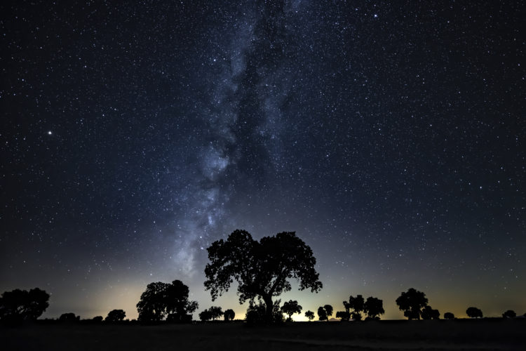 miguel gil 750x500 - El once por ciento del cielo del Geoparque de Granada goza de unas condiciones excepcionales difíciles de encontrar en la Península Ibérica para la práctica del ASTROTURISMO - Geoparque de Granada