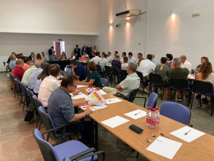 00002REUNION FORO COMITE COORDINACION 750x563 - El Geoparque de Granada busca ser la sede en 2024 del encuentro anual del Foro Nacional de Geoparques - Geoparque de Granada