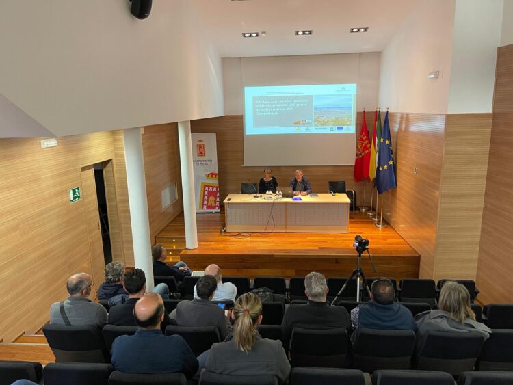 Jornada paisaje Geoparque Museo arqueologico Baza 00002 750x563 - El Geoparque de Granada determina siete objetivos de calidad paisajística sobre los que diseñar un plan de acción - Geoparque de Granada