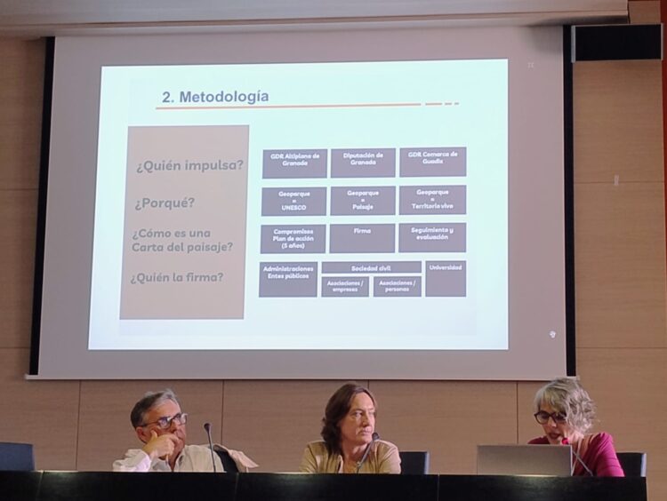La Carta del Paisaje del Geoparque de Granada, presente en el XXIX Congreso de la Asociación Española de Geografía | Geoparque de Granada CARTA PAISAJE EN CONGRESO EXTREMADURA 00001 750x564 - La Carta del Paisaje del Geoparque de Granada, presente en el XXIX Congreso de la Asociación Española de Geografía - Geoparque de Granada