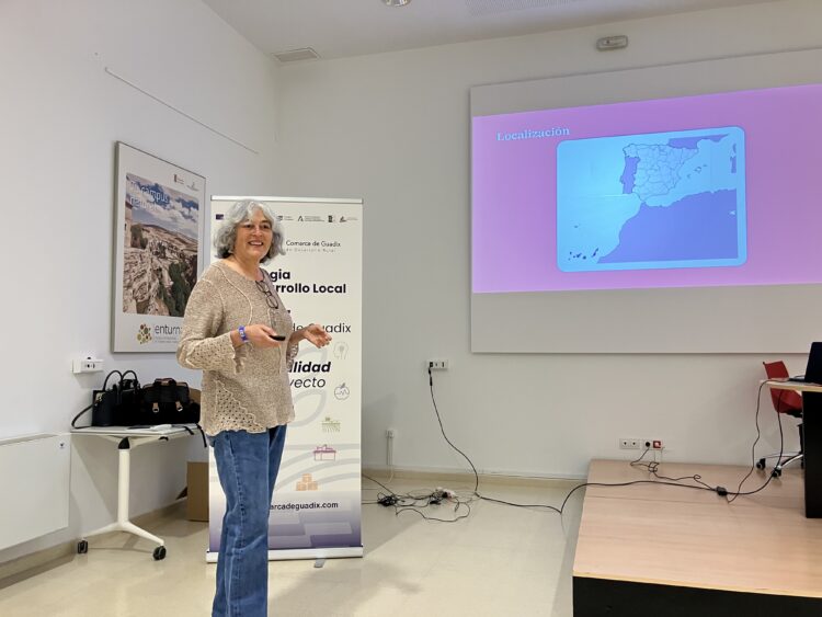 IMG 3734 750x563 - Seminario sobre Geoparques espa&ntilde;oles celebrado en el Geoparque de Granada - Geoparque de Granada