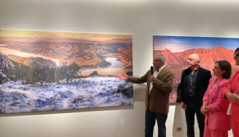 Exposición fotografía en el parque de las ciencias 350x200 - La Diputación de Granada presenta en el Parque de las Ciencias el libro “Geoparque de Granada: Imágenes escritas con luz y tiempo” - Geoparque de Granada