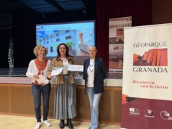 IMG 4536 250x188 - El Geoparque de Granada entrega en Purullena nuevas acreditaciones a empresas colaboradoras y alcanza las 52 entidades reconocidas - Geoparque de Granada