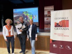 IMG 4582 250x188 - El Geoparque de Granada entrega en Purullena nuevas acreditaciones a empresas colaboradoras y alcanza las 52 entidades reconocidas - Geoparque de Granada